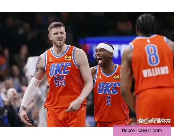 麦肯尼展现强大身体对抗能力，助力球队稳步提升竞争力