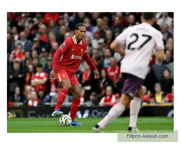 范戴克在利物浦的生涯数据持续提升，展现出强大的防守能力与领导力。